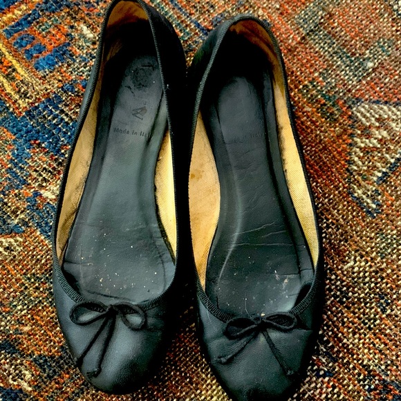 J crew black ballet flat.